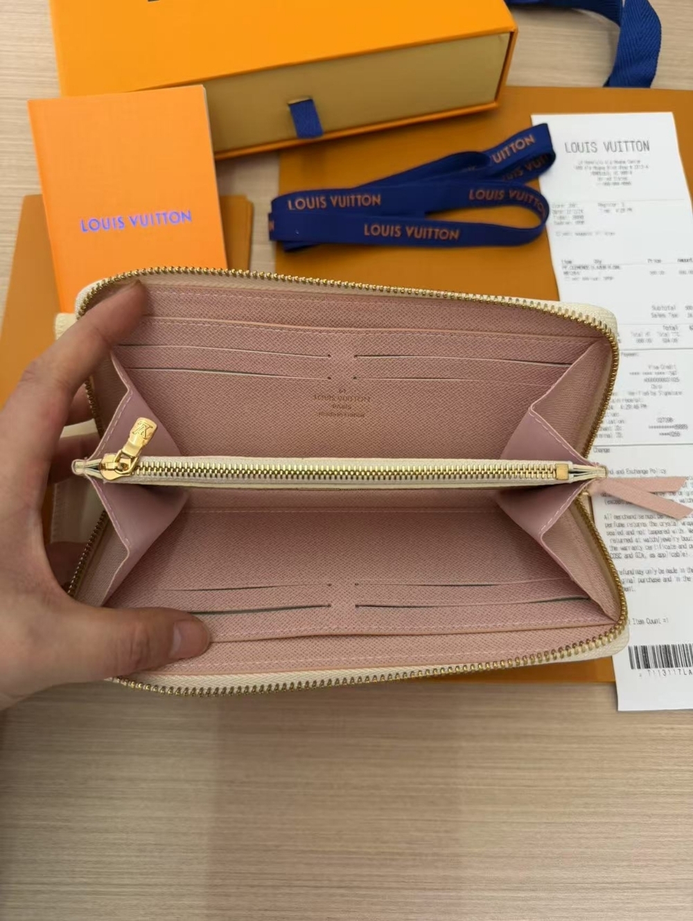 Louis Vuitton Clemence Wallet Damier Azur - Picture 8 of 15